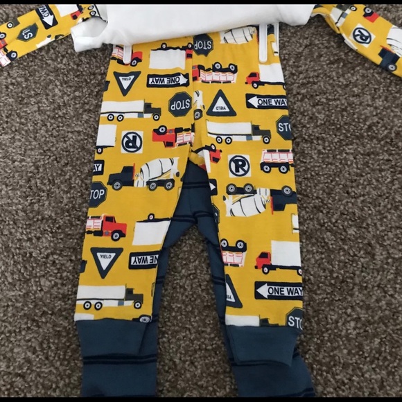 4 Pj Set - Picture 4 of 4